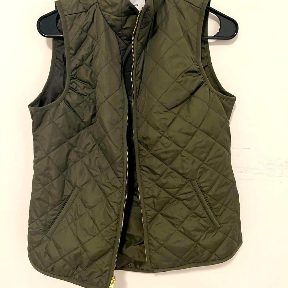Old Navy Quilted Vest
